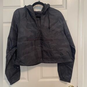 NanaMacs Cropped windbreaker Black camo size Large